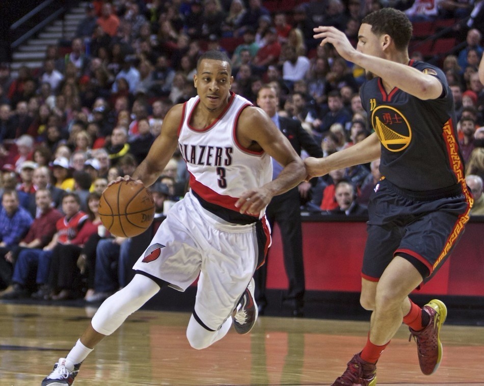 文班缺阵马刺力克雷霆 独行侠大胜鹈鹕3连胜.