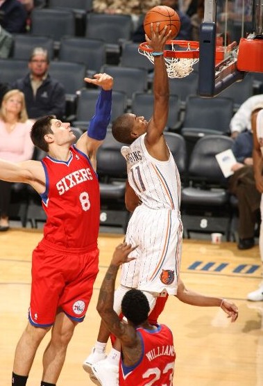 己在场上的 己在场上的